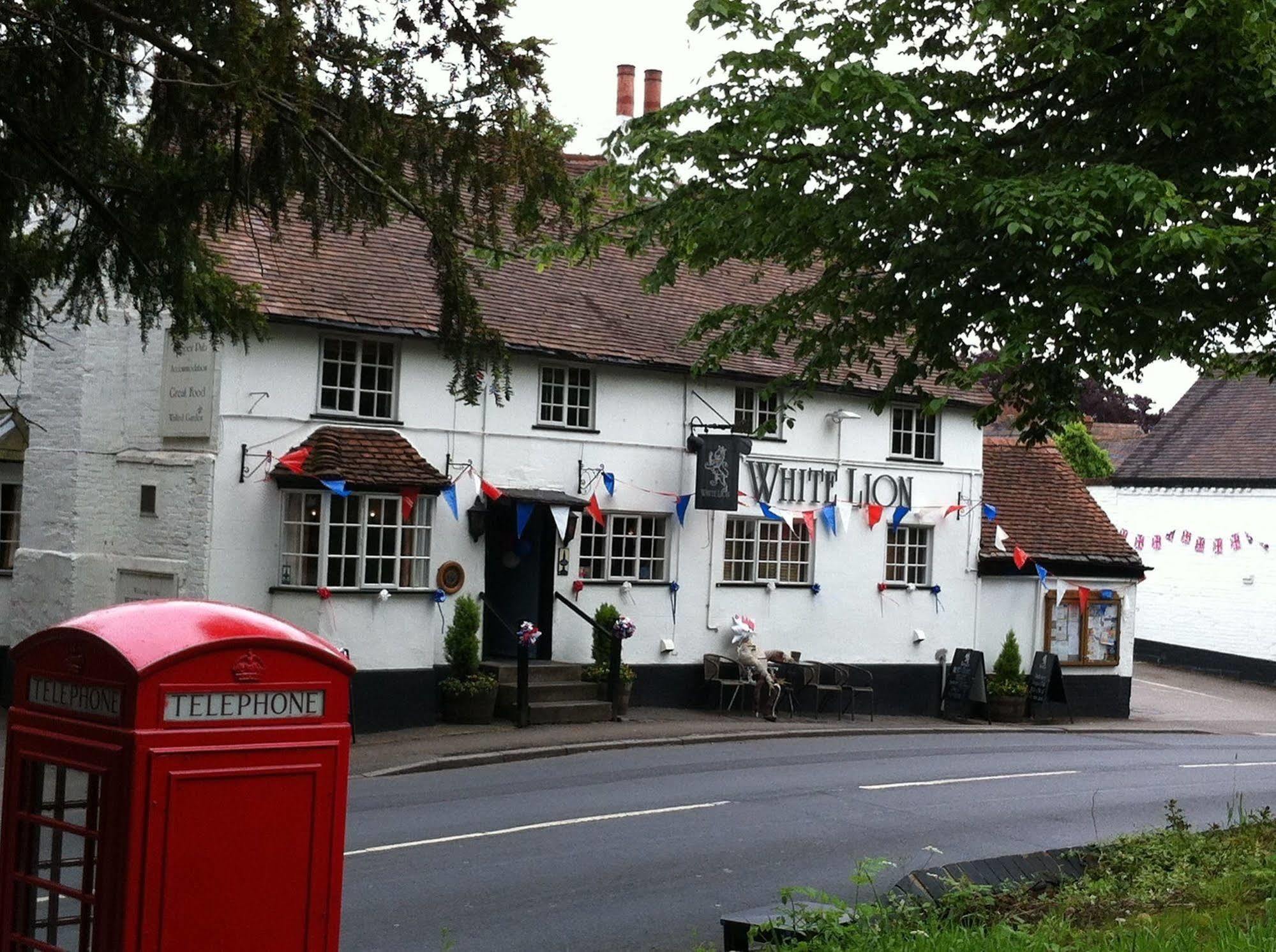 The White Lion Inn Hampton-in-Arden Dış mekan fotoğraf